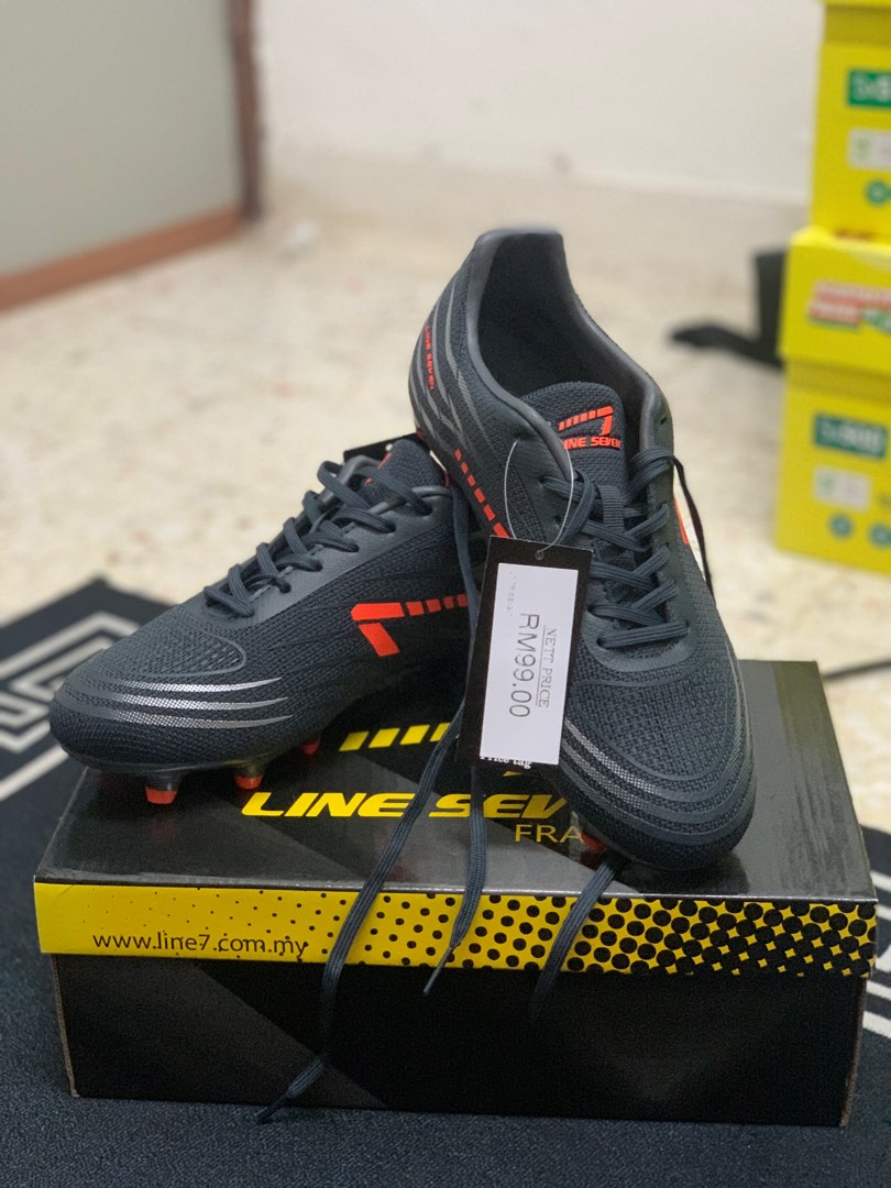 Kasut futsal line 7 hotsell