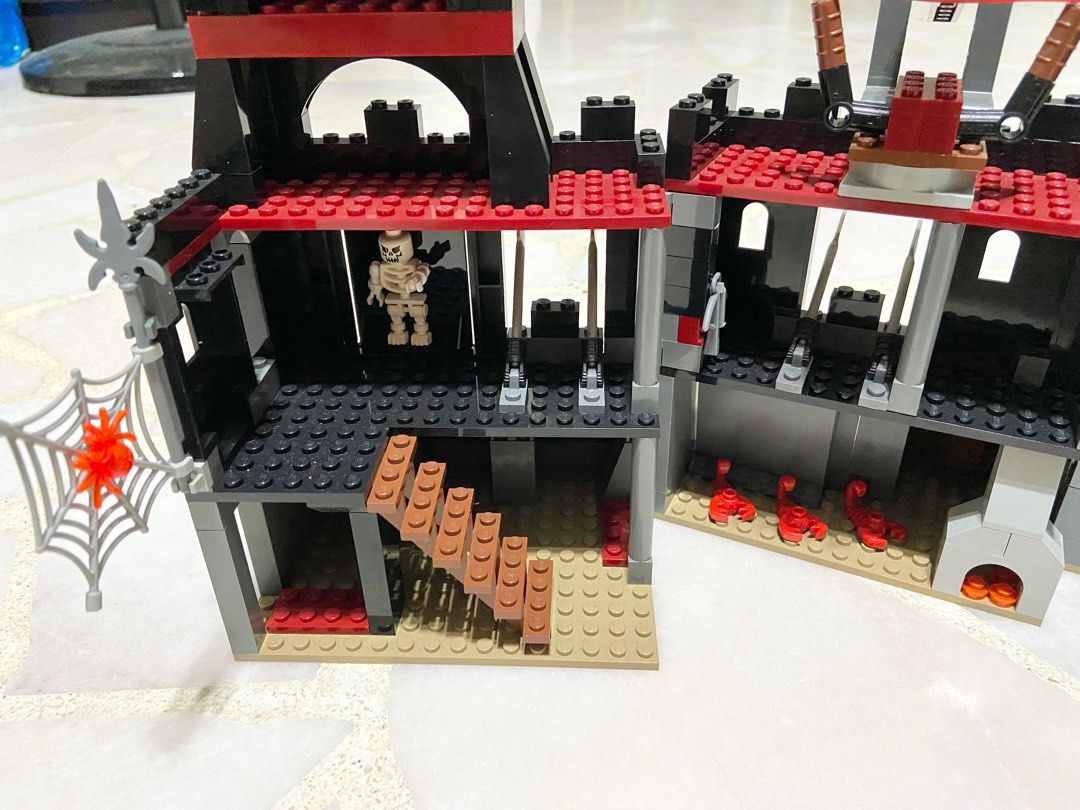 LEGO 8877 Vladek's Dark Fortress, & Toys, Games on Carousell