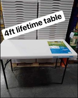LIFETIME TABLE BRAND/HARD PLASTIC TABLE