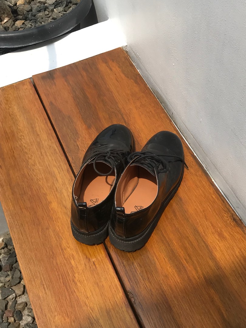 Loafers lova, Fesyen Wanita, Sepatu di Carousell