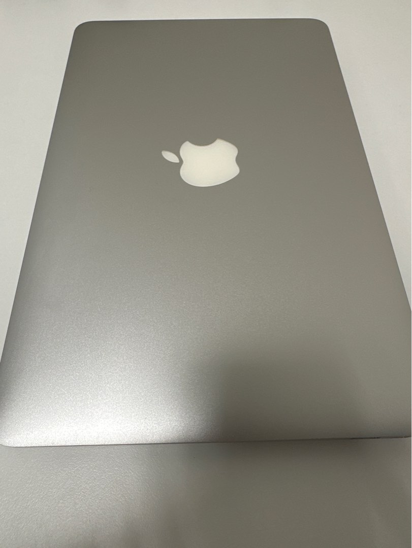 MacBook air 11-inc Mid2012 128GB 4GB1546