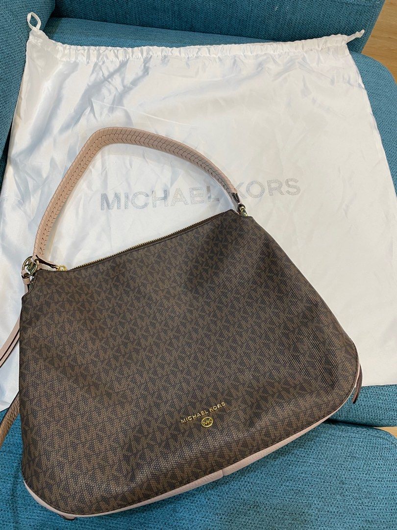 Michael Kors Grand Large Hobo Shoulder Bag, Luxury, Bags & Wallets on  Carousell