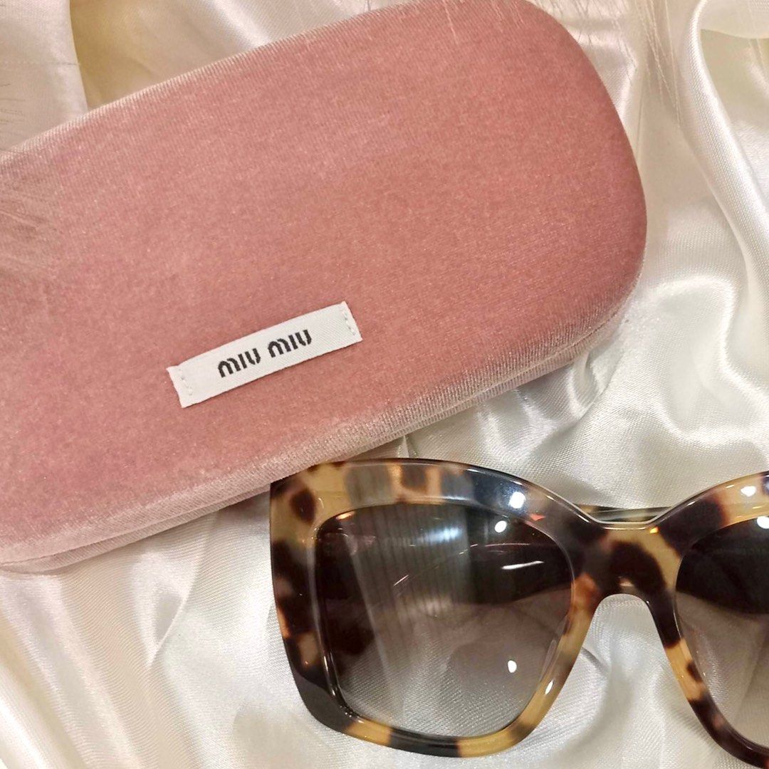 Miu Miu Sunglasses Brown (Category: Luxury Accessories) located in San Jose del Monte. Submitted by luxxyluxuryitems (Listing ID 1222447330, Image 2). Description: Available on stock: Miu Miu Sunglasses brown 💠 Authentic / Original 💠 Rank N (Brand New) 💠 Complete Inclusions 💠 Fits Small to Large 💠 Fresh from ITALY (Outlet Store) 💠 We don’t sell fakes, imitations, or knockoffs 💠 Money back guaranteed once proven fake 💠 We ship nationwide G