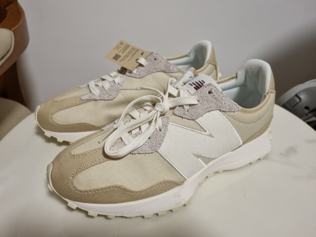 New balance 2025 khaki shoes