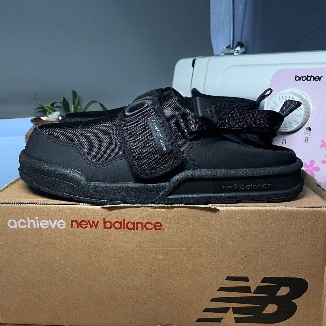 New balance Black Sandals 5205 US 10, Men's Fashion, Footwear