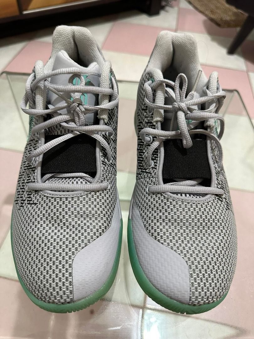 tenis kyrie irving flytrap