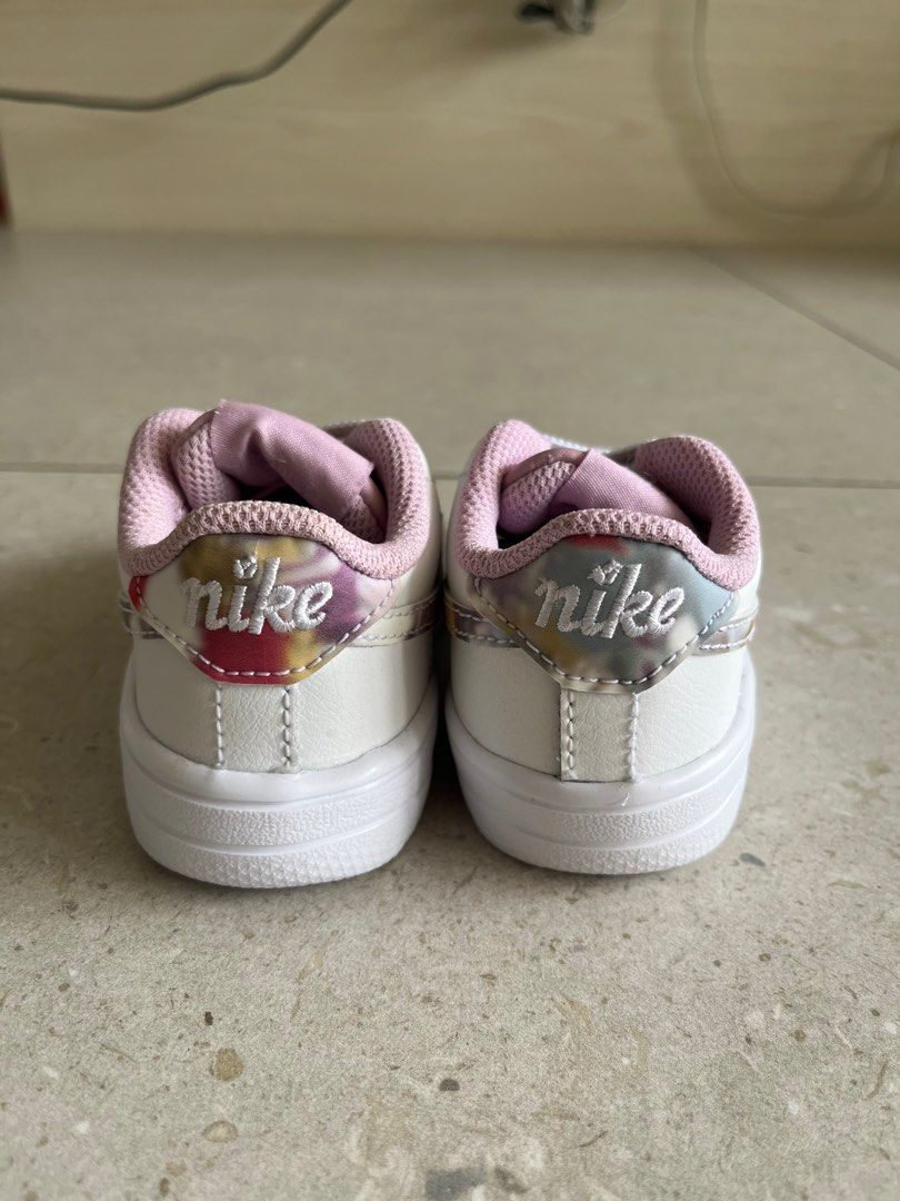Girl in sales nike air force