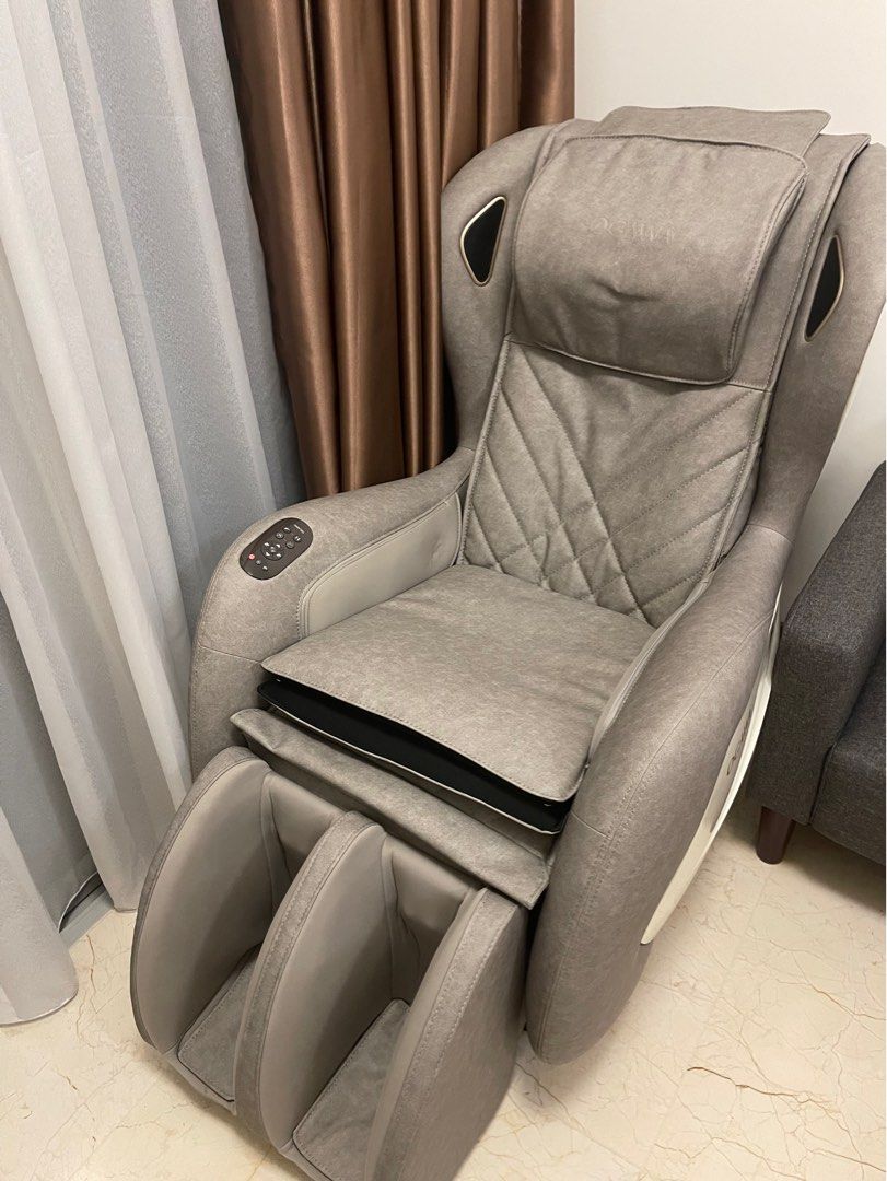 Ogawa Genix Massage Chair, Furniture & Home Living, Furniture, Chairs