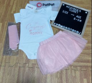 (Category: ) located in . Submitted by micayrickscloset (Listing ID 1222563572, Image 1). Description: .