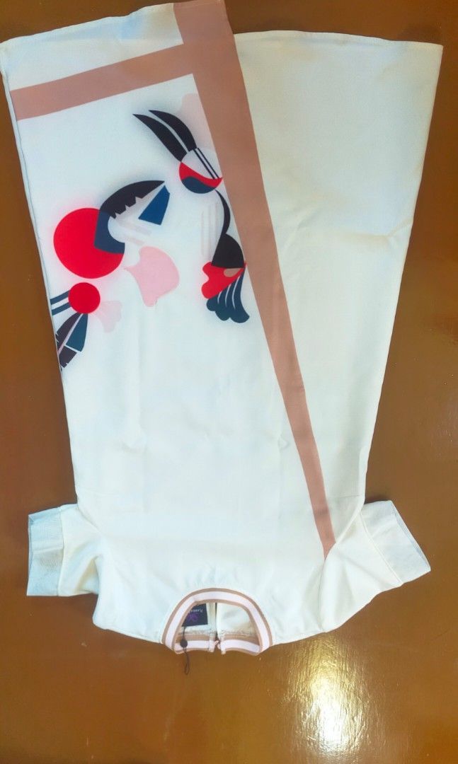 plains and prints dress (Category: Dresses) located in Malabon City. Submitted by winron23 (Listing ID 1222596446, Image 1). Description: brand new without tag, niwashed lang then stored sa cabinet size small but can fit up.to.med.