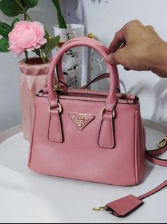 (Category: ) located in . Submitted by sassycollection. (Listing ID 1222549554, Image 1). Description: .
