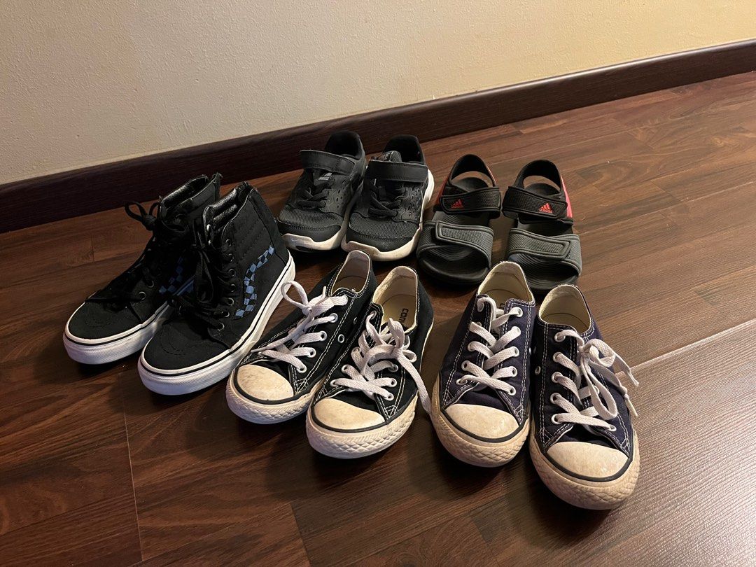 Adidas shoes size top vs vans