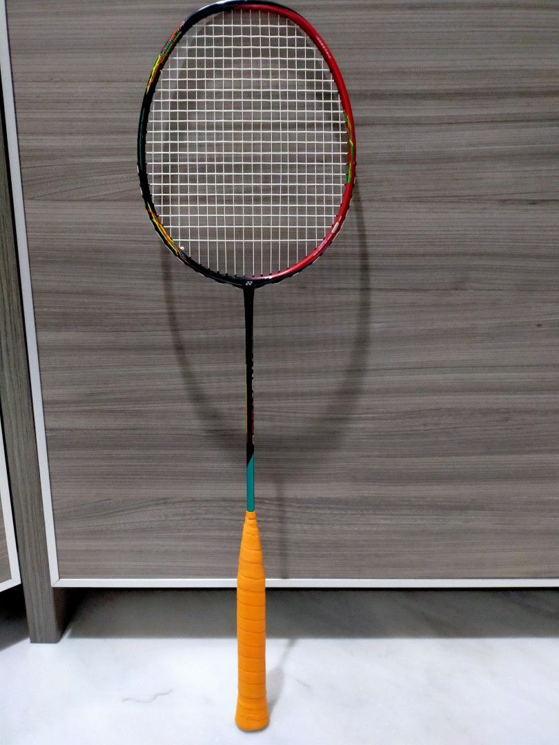 Raket Yonex Astrox 88D, Olah Raga, Perlengkapan Olahraga Lainnya di ...