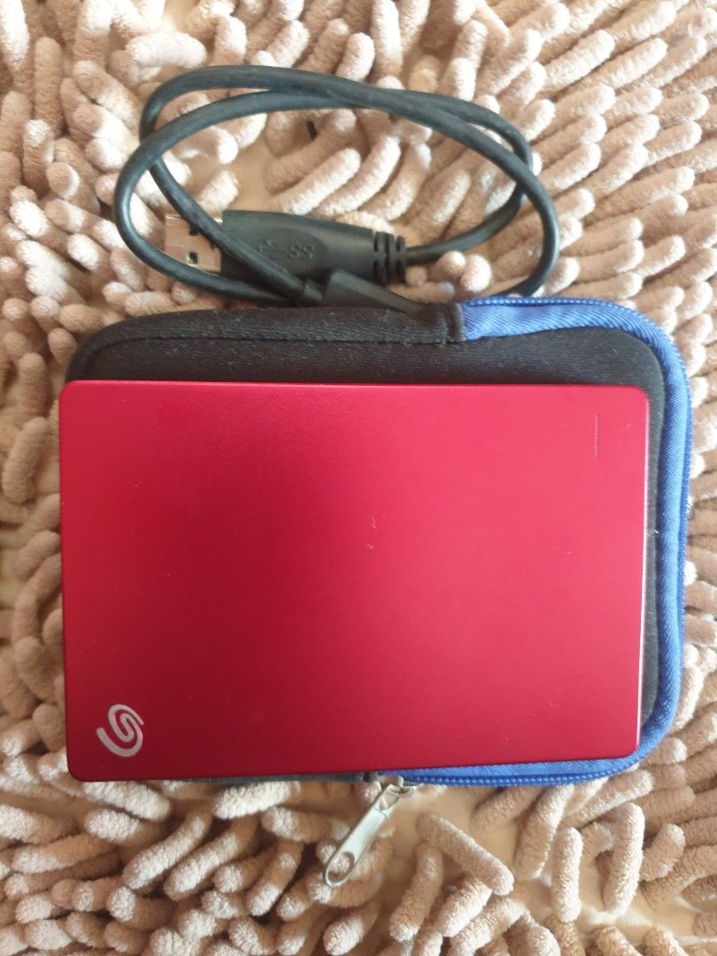 Seagate External Hard drive 2TB (OVRIGINAL) on Carousell