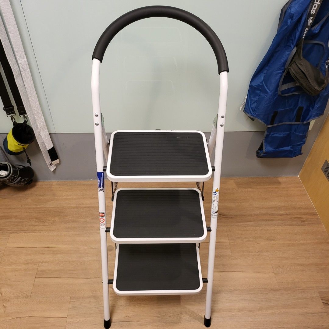 Selling New 3Step Ladder S20, Furniture & Home Living, Home