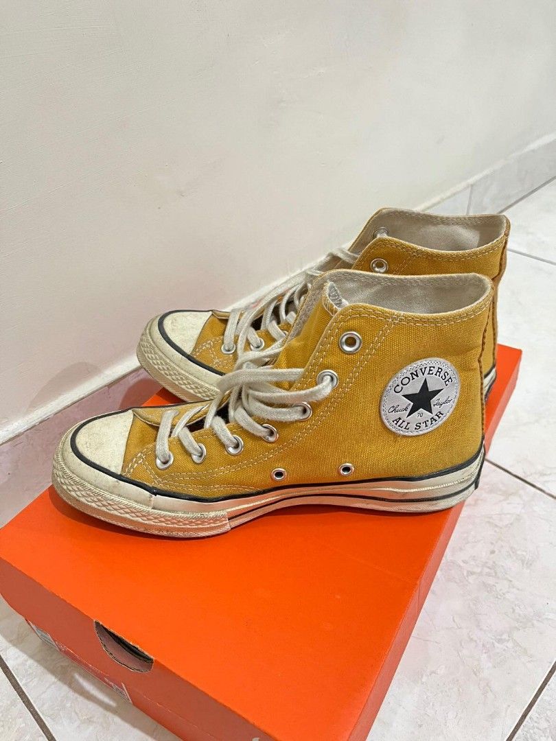 Sepatu Converse Chuck Taylor Kuning on Carousell