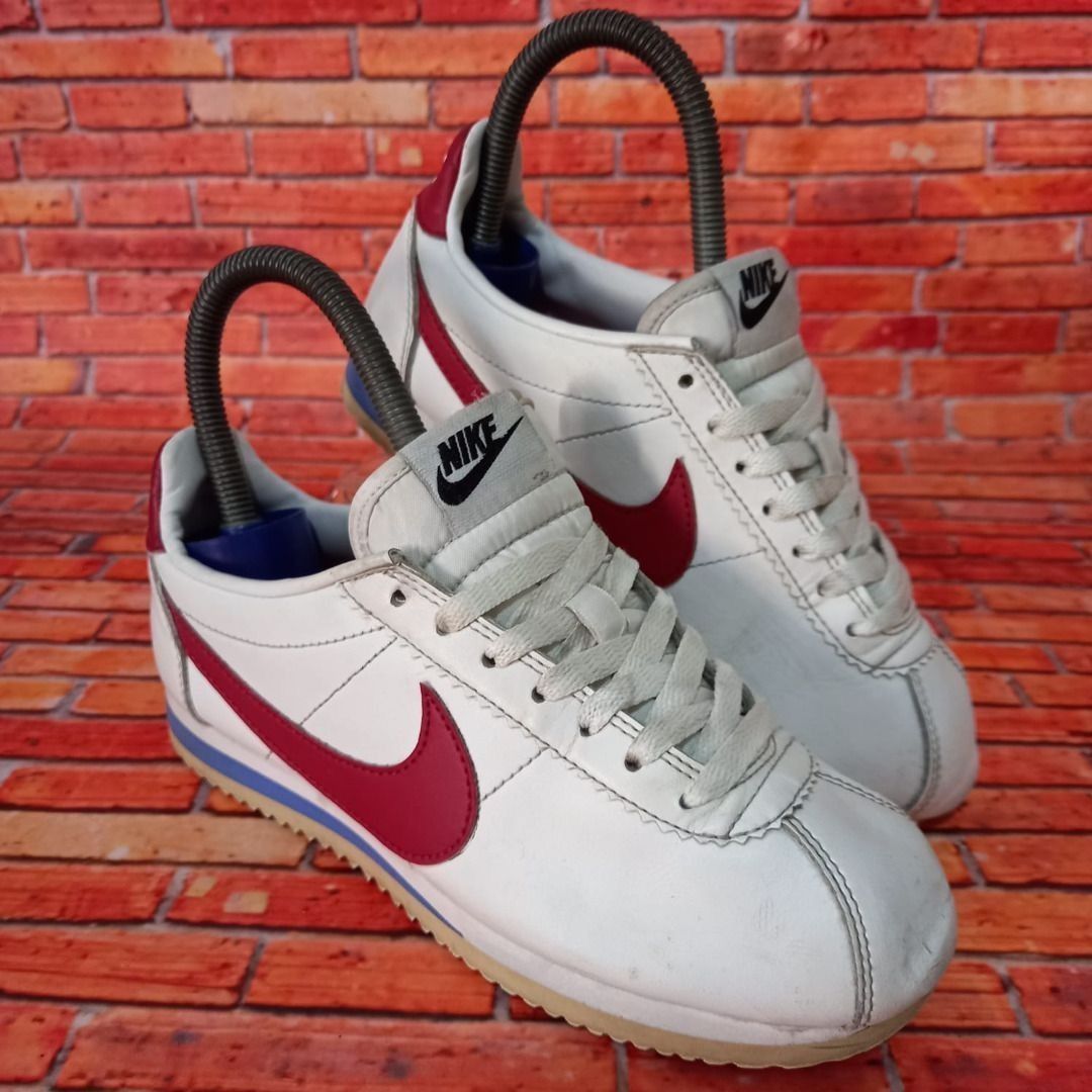 Sepatu nike classic sales