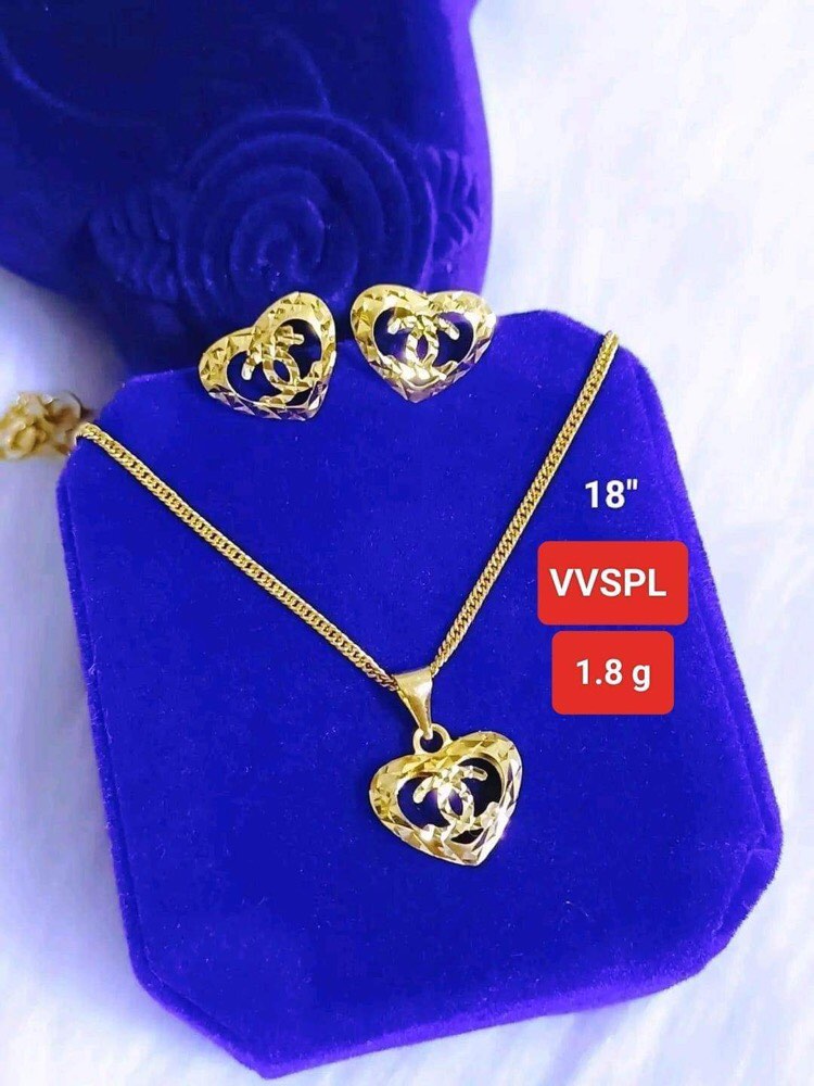 Set 18k saudi gold necklace and earrings, Women's Fashion, Jewelry