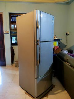 (Category: ) located in . Submitted by the_xuan (Listing ID 1222523981, Image 1). Description: .