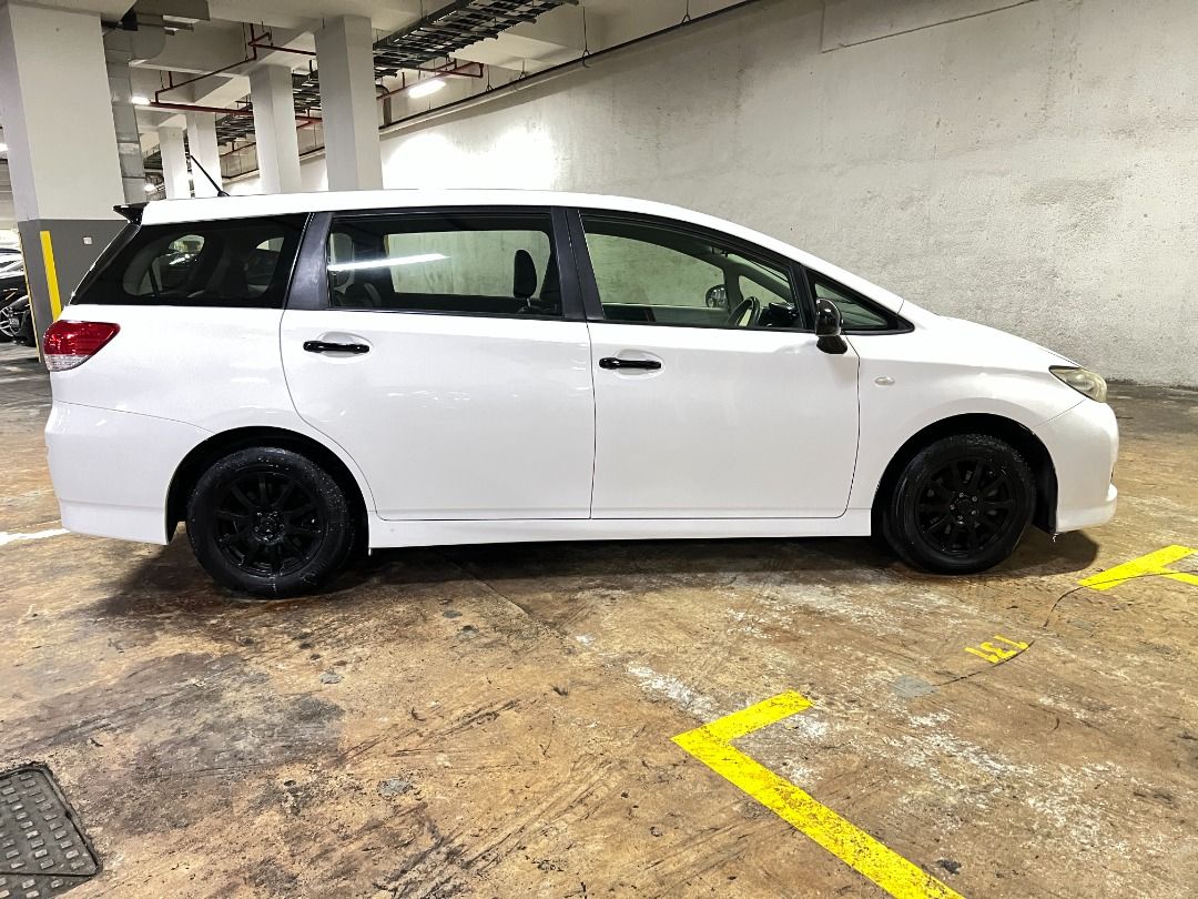 Toyota Wish 2.0A (COE till 10/2024), Cars, Used Cars on Carousell