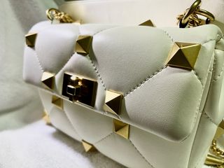 （分類：）位於 。 由 concept.co 提交（商品編號 1222526135，圖片 1）。簡介： 。