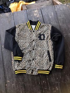 Varsity jacket No Brand ( pit 21.5/ L 25)