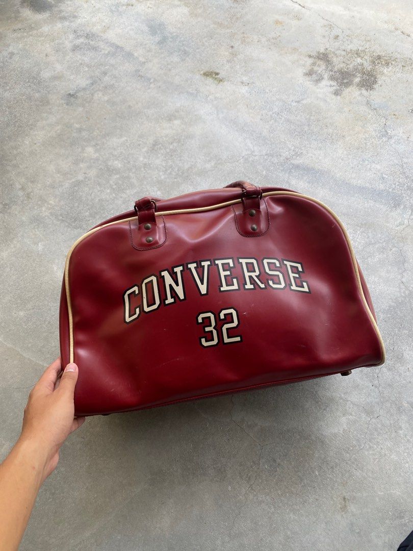 Converse duffle bag top red