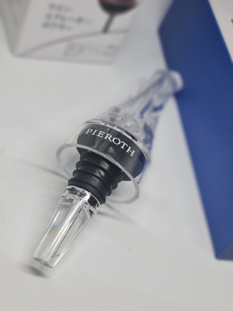 WINE AERATOR, TV & Home Appliances, Kitchen Appliances, Wine Cellar & Storage on Carousell