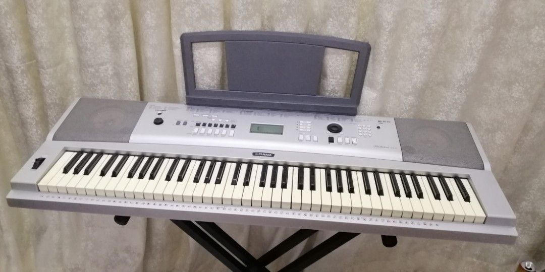 Yamaha Portable Grand DGX230, Hobbies & Toys, Music & Media, Musical
