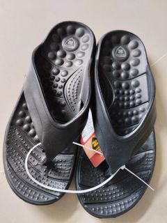Zucino slippers ( size 45 )