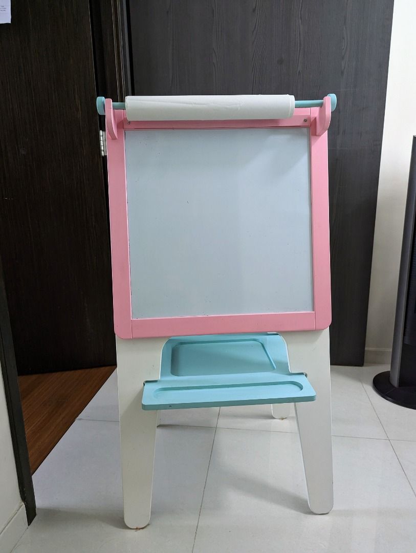Elc art easel hotsell