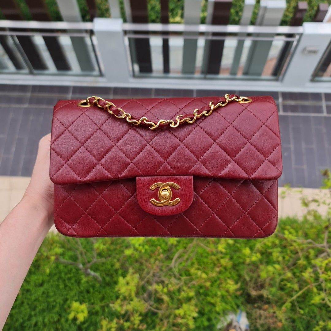 🍷 [RARE!] VINTAGE CHANEL BURGUNDY WINE DARK RED BLACK DUO BI COLOR CLASSIC  FLAP SMALL FLAP BAG 23CM 23 CM CF LAMBSKIN 24K GHW GOLD HARDWARE, Luxury,  Bags & Wallets on Carousell