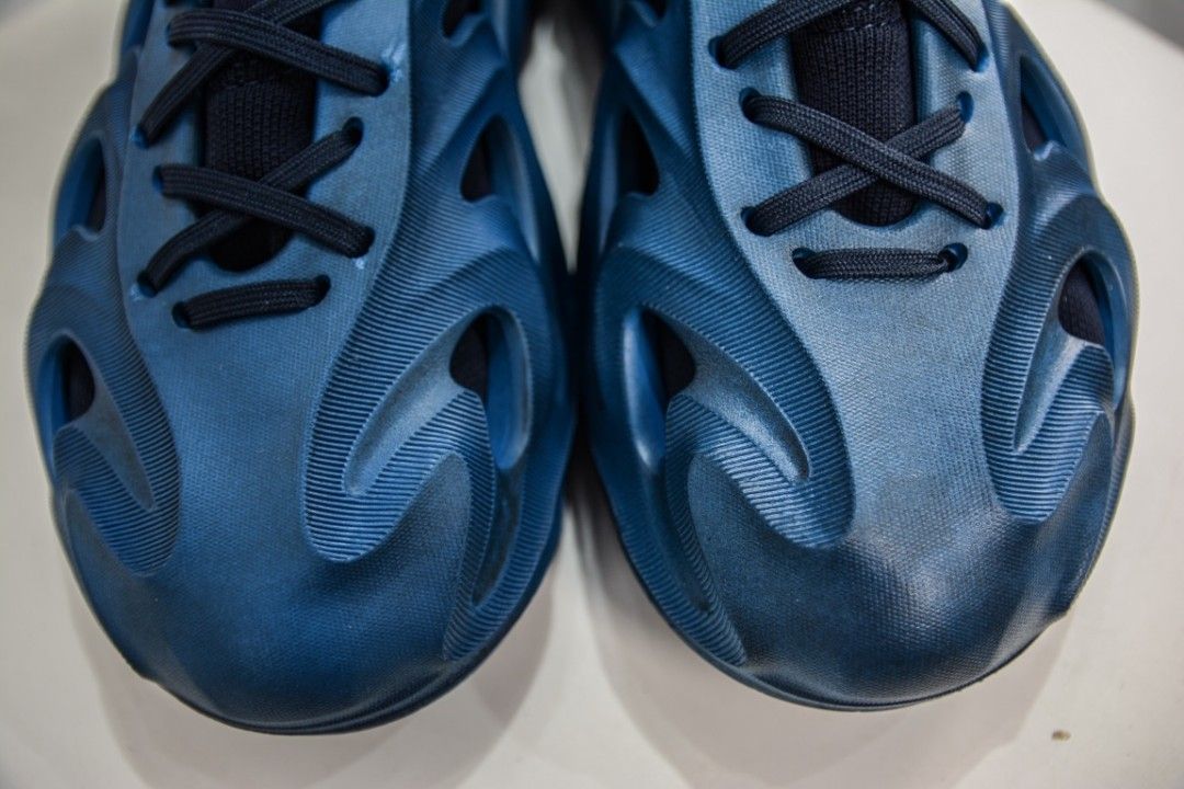 adifom q blue rush