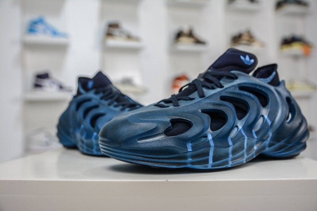 adifom q blue rush
