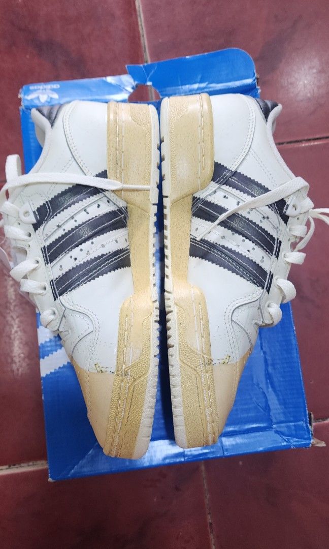 Adidas Sneakers for womens (Category: Sneakers) located in Manila. Submitted by angelyhang (Listing ID 1222616214, Image 3). Description: adidas womens will fit to size7- 7.5 bnew with box.