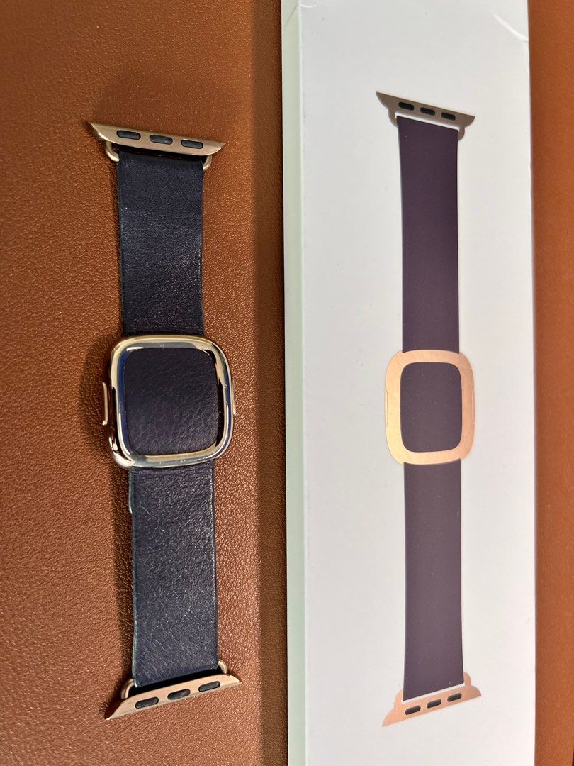 Apple watch aubergine modern buckle 2025