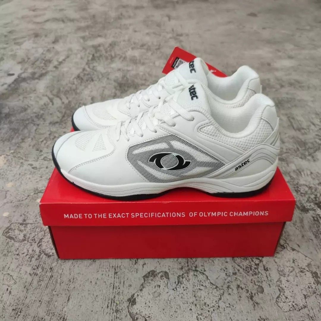Astec, Fesyen Pria, Sepatu , Sneakers di Carousell
