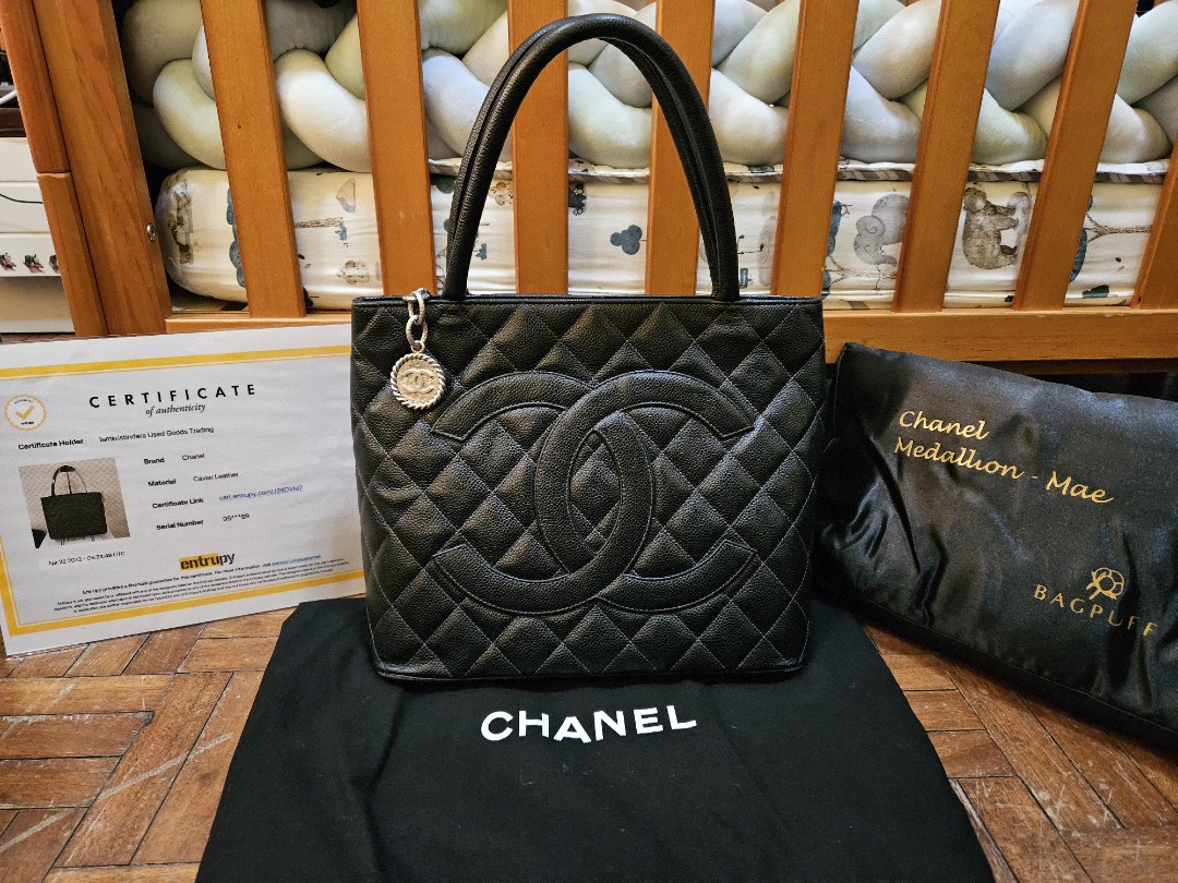 CHANEL Caviar Quilted Medallion Tote Black 1250923
