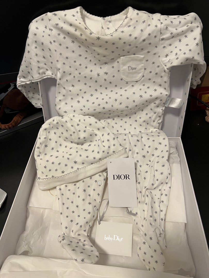 Baby Dior 06M, 兒童＆孕婦用品, 嬰兒及小童流行時尚- Carousell