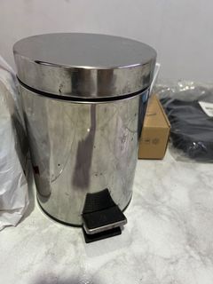 Bin with lid