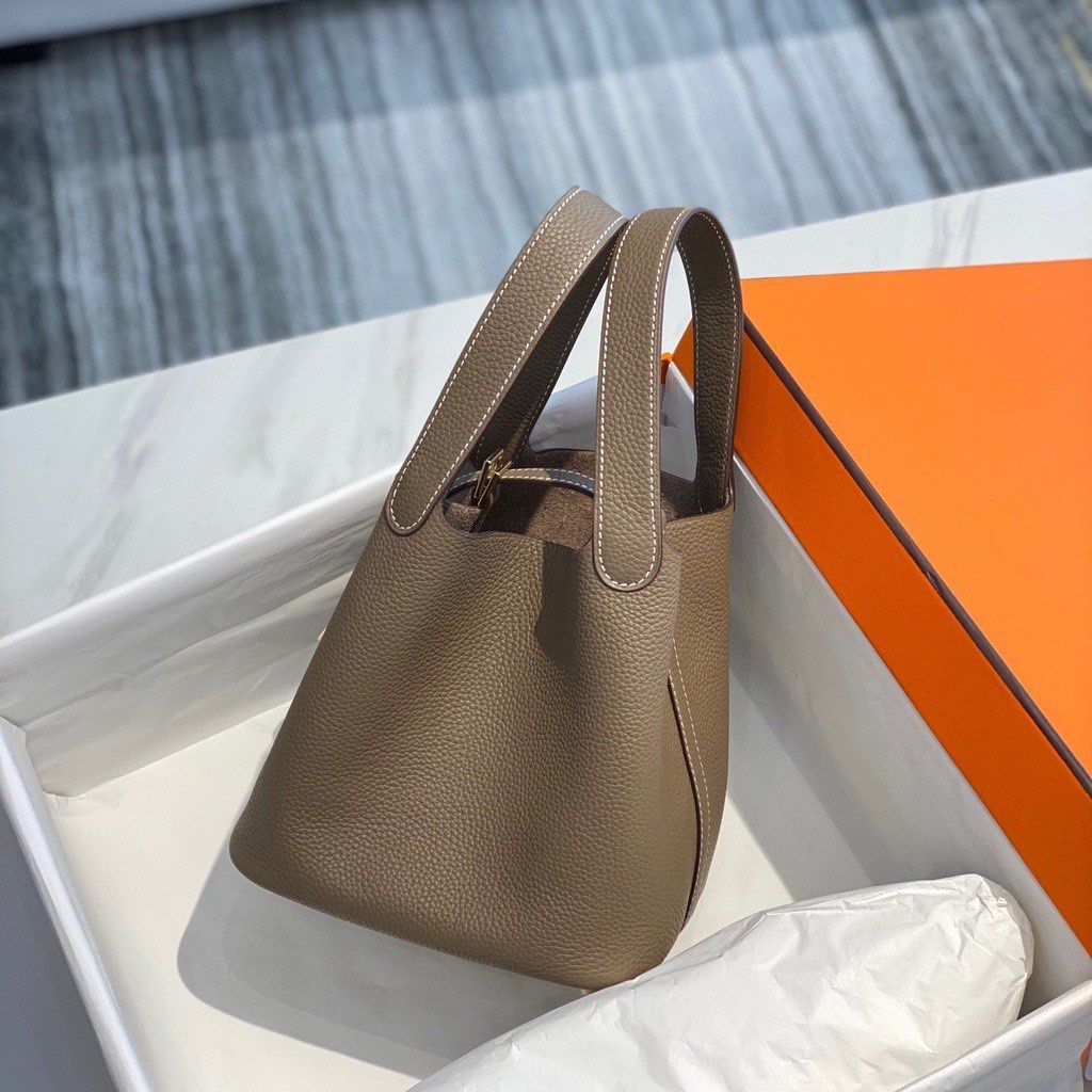 Boutique quality handbag top