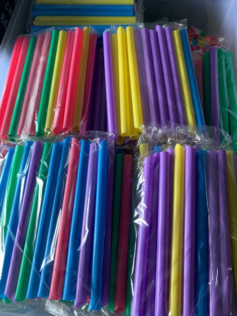 Bubble tea colourful straws, Food & Drinks, Beverages on Carousell