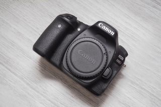 Canon EOS 80D Body Only - Shuttercount 2-Ribuan - Fullset - Like New