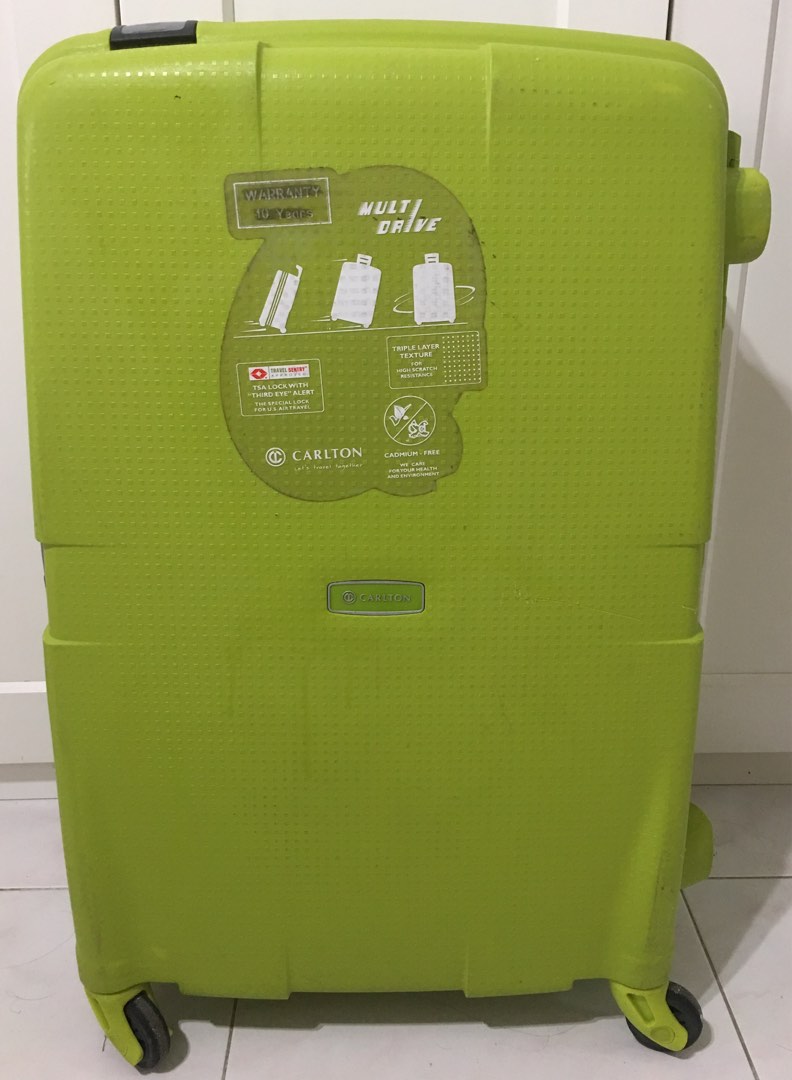 CARLTON Luggage Bag 32" inches Hard Case, Hobbies & Toys, Travel