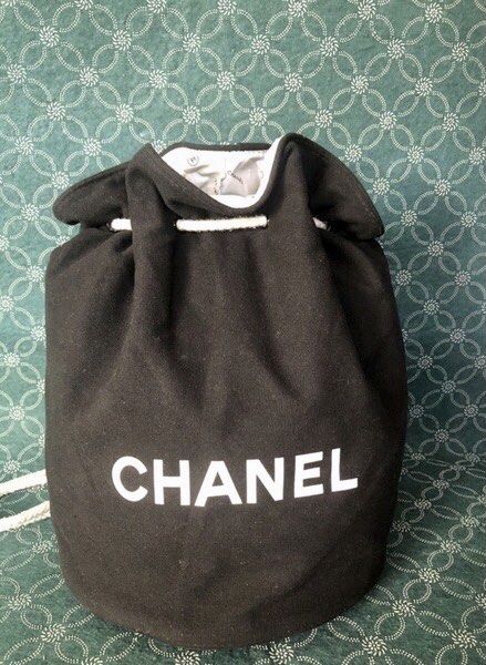 Chanel bucket (drawstrings) bag (Category: Luxury Bags & Wallets) located in Manila. Submitted by chinitah25 (Listing ID 1222692417, Image 1). Description: Preloved chanel bag (back pack or shoulder) No drawstrings cord (bili na lang po kayo sa shopee) Smell ukay W/ flaws (check photos).