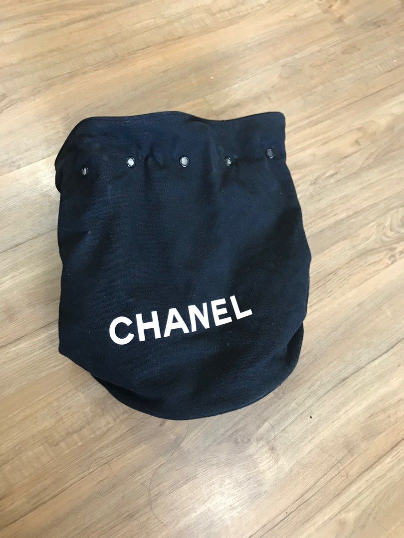 Chanel bucket (drawstrings) bag (Category: Luxury Bags & Wallets) located in Manila. Submitted by chinitah25 (Listing ID 1222692417, Image 3). Description: Preloved chanel bag (back pack or shoulder) No drawstrings cord (bili na lang po kayo sa shopee) Smell ukay W/ flaws (check photos).