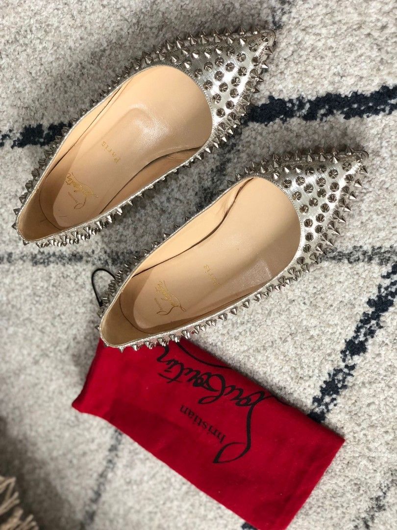 Christian Louboutin SZ 36 insole 23 cm kelengkapan DB only , kondisi