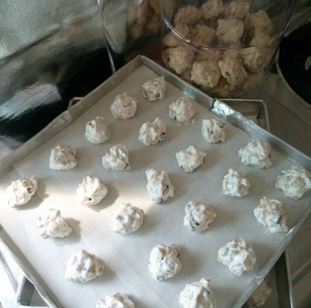 Cornflakes Chocolate Chip Meringue, Food & Drinks, Homemade Bakes on