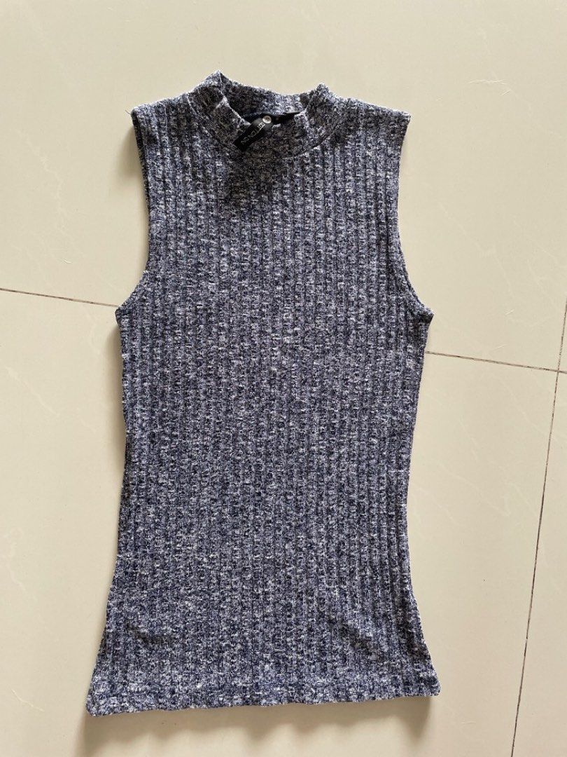 Sleeveless cotton turtleneck on sale