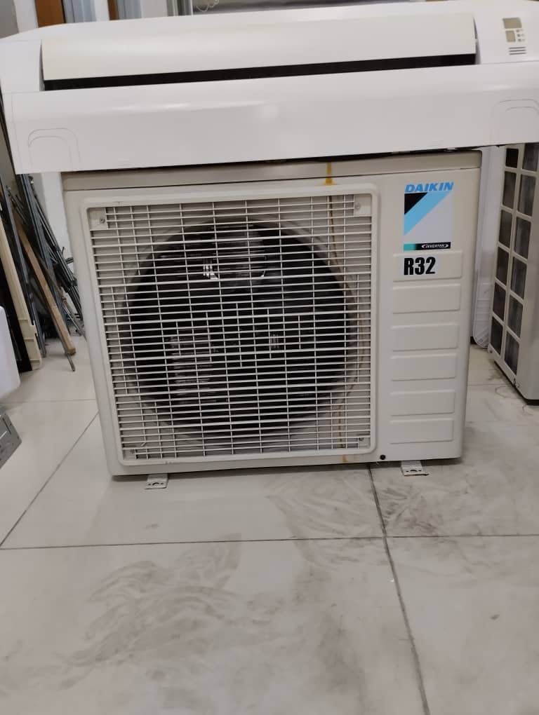 Daikin Inverter 1.5Hp Used Aircond Likenew R32 2019 Under Warranty